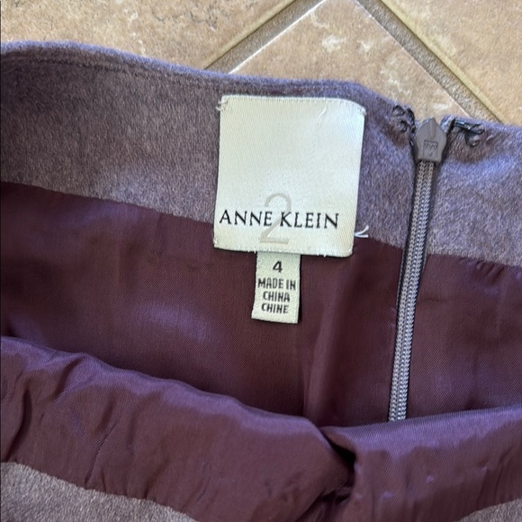 Anne Klein Purple Midi Pencil Skirt Cut Out Design - Picture 2 of 4